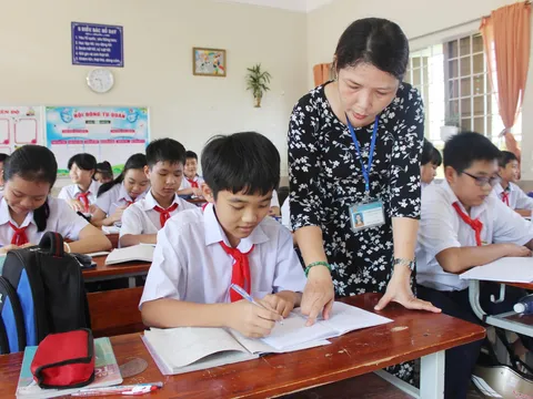 Nghỉ thai sản trùng nghỉ hè, giáo viên có được nghỉ bù ngày phép năm không?