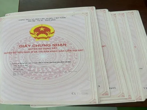 Cảnh giác với chiêu trò nhận làm ‘sổ đỏ’ trọn gói để lừa đảo