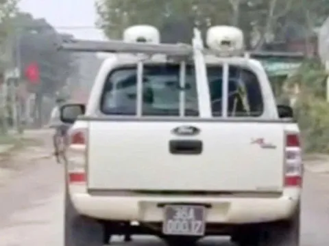 Vụ xe biển xanh ở Thanh Hóa bị phạt 38,2 triệu đồng: Lấy tiền từ ngân sách hay cá nhân nộp phạt?