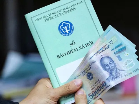 Công nhân phải nghỉ việc do hết nguyên liệu, BHXH đóng thế nào?