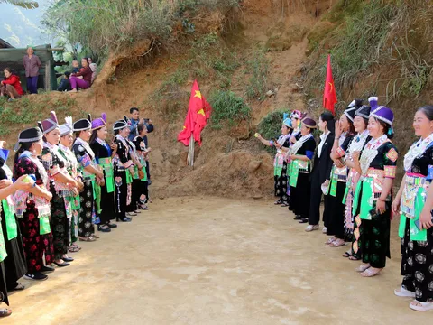 Học sinh tảo hôn- nỗi lo còn đó