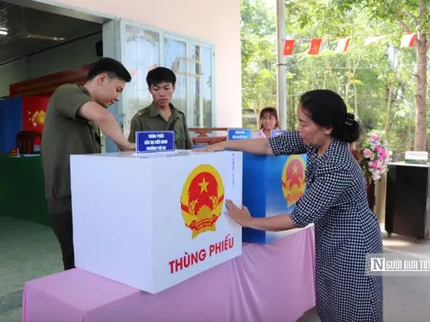 Đi bầu cử có được quay phim, chụp ảnh 'check in'?