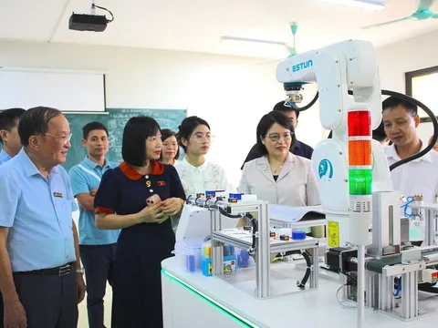 Tiêu chuẩn hiệu trưởng, phó hiệu trưởng của cơ sở giáo dục đại học, giáo dục nghề nghiệp