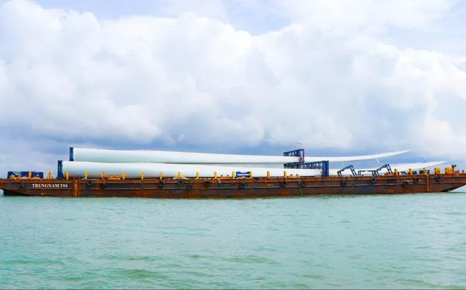 Quy định mới về vận tải hàng hóa siêu trường, siêu trọng đường thủy