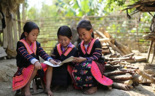 Trẻ em nhà trẻ vùng khó khăn được hưởng chính sách hỗ trợ học tập nào?
