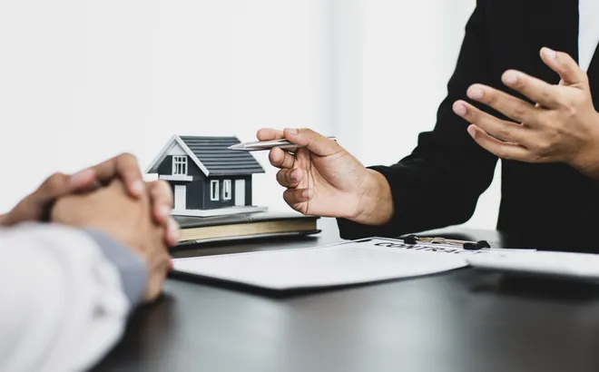 Chuyển nhượng bất động sản thông qua ủy quyền, khi nào cả người ủy quyền và nhận ủy quyền cùng phải đóng thuế TNCN?